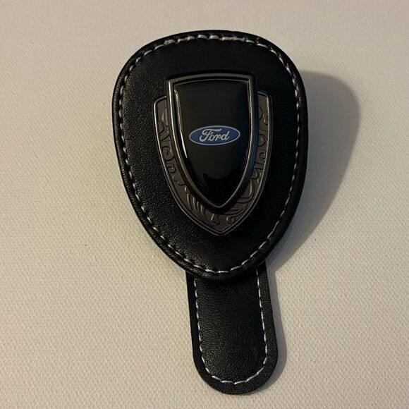 Ford Sunglass Holder for Car with Logo Black PU Leather NWT - Picture 1 of 9